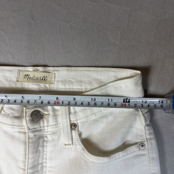 MADEWELL Cali Demi Boot Women's Jean Size 26S Cropped White  Stretch Raw Hem - Picture 6 of 10